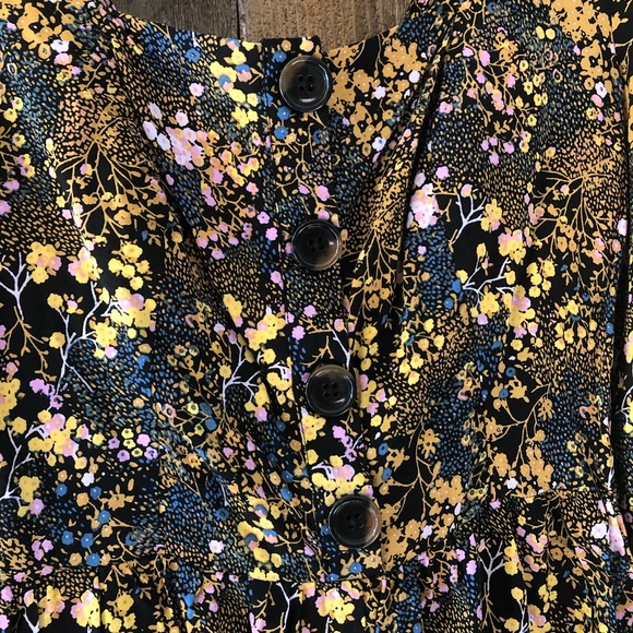 Urban Outfitters | Paulina Floral Smocked Romper - Picture 5 of 9